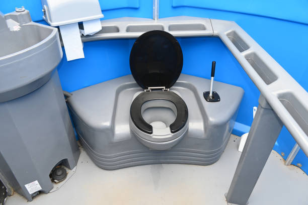 Portable Toilet Options We Offer in Kittery Point, ME